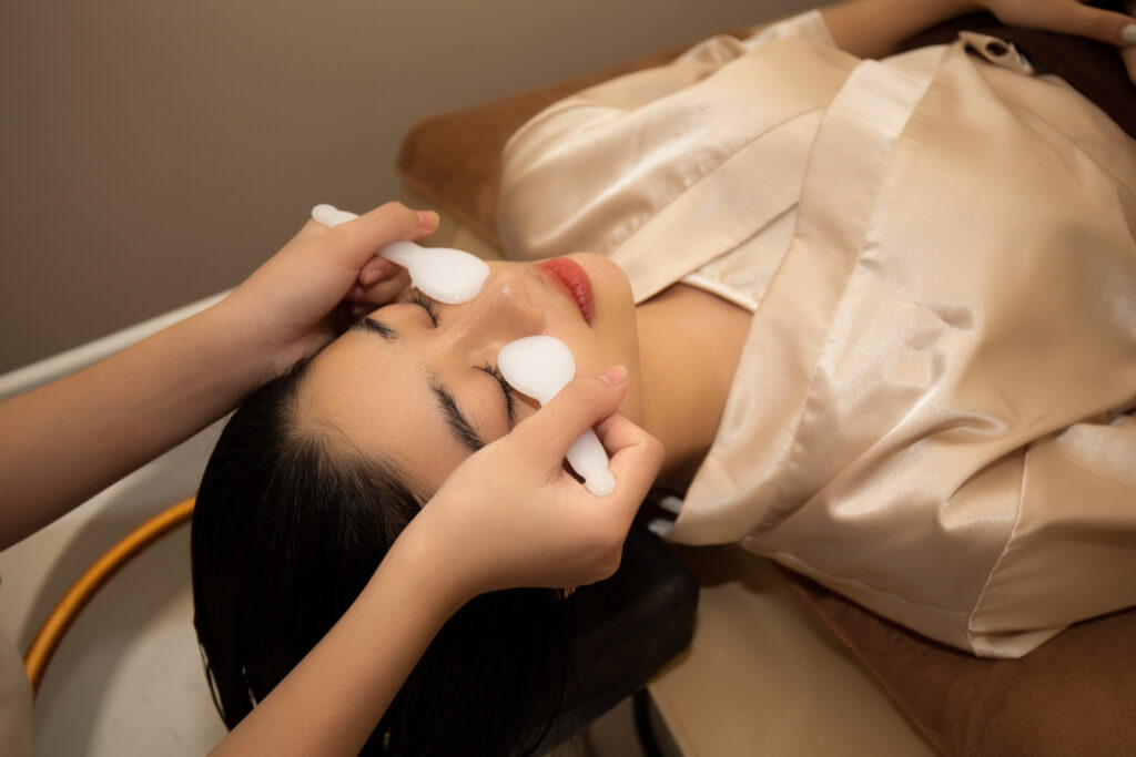 Trải nghiệm gội đầu dưỡng sinh Đà Nẵng: Dịch vụ chăm sóc tóc và thư giãn được ưa chuộng 1 FIM 9048 30 50